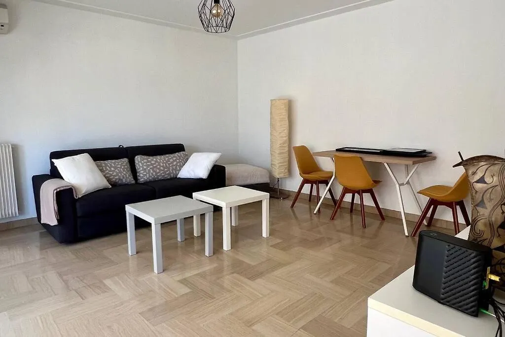 Апартаменты Antibes Carre D'Or Std Bastion Vue Mer